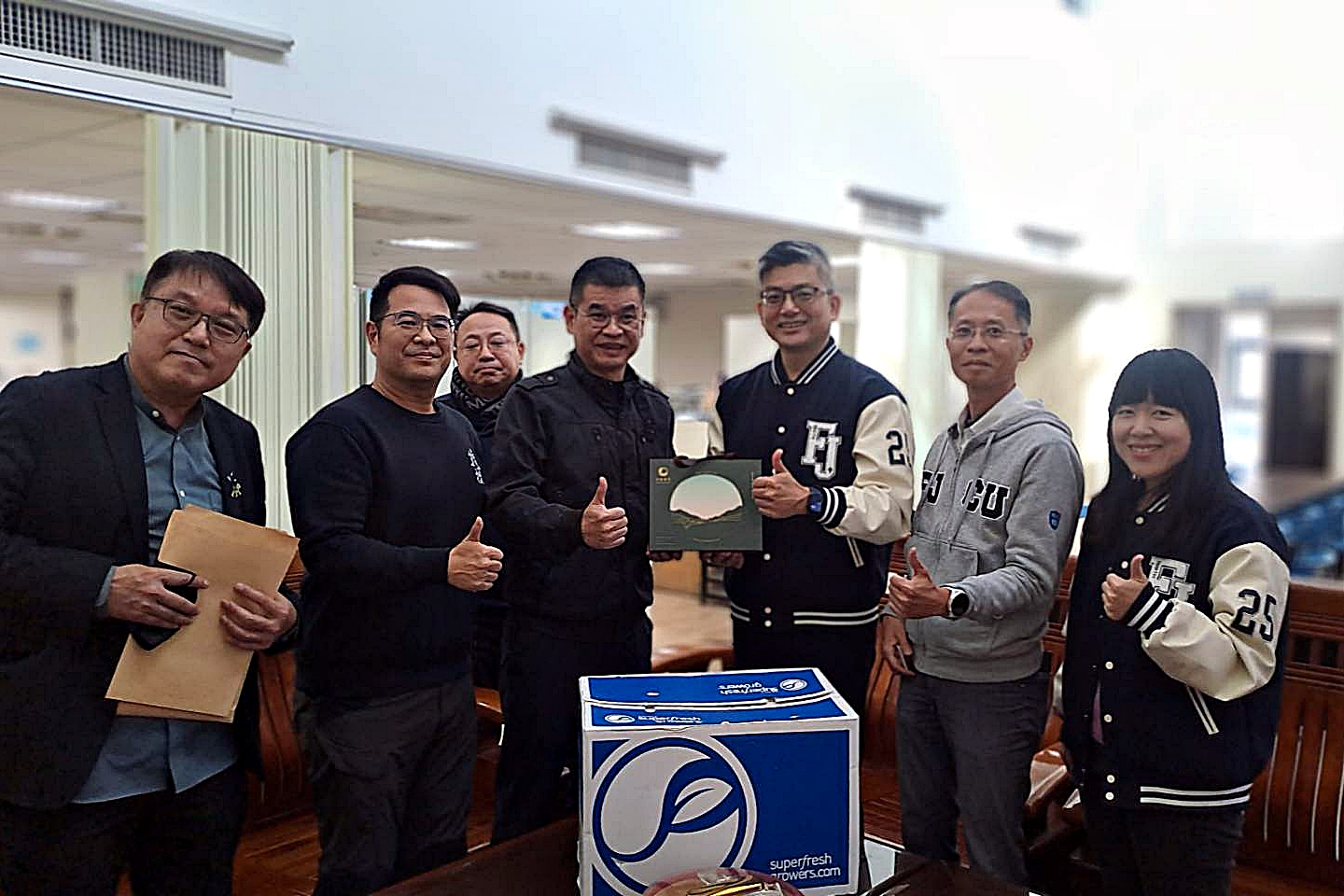 輔仁大學春節前夕拜訪新北市消防局第二大隊深化校園安全與防災教育合作