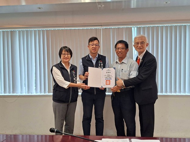 迎AI浪潮！中市首創「AI主管班」 攜手輔大、台灣AI發展學會學會導入培訓考照